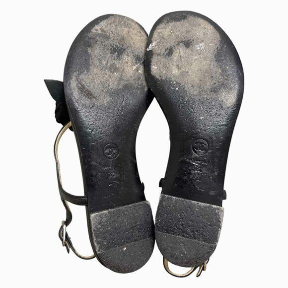 CHANEL LAMBSKIN LEATHER CAMELLIA FLOWER THONG BLACK/CREAM SANDALS SIZE 38 - Picture 4 of 4